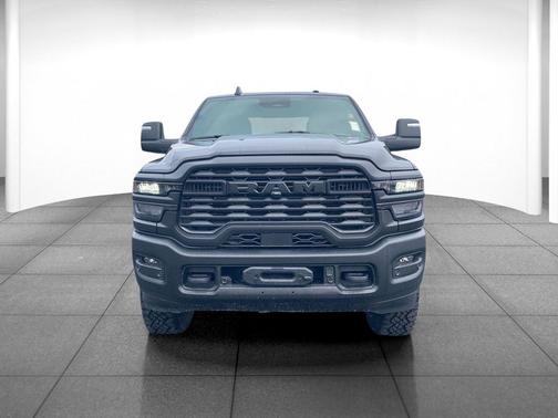 2026 RAM 2500 Tradesman Crew Cab 4x4 6'4' Box