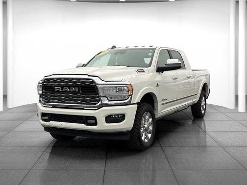 2022 RAM 3500 Limited Mega Cab 4x4 6'4' Box