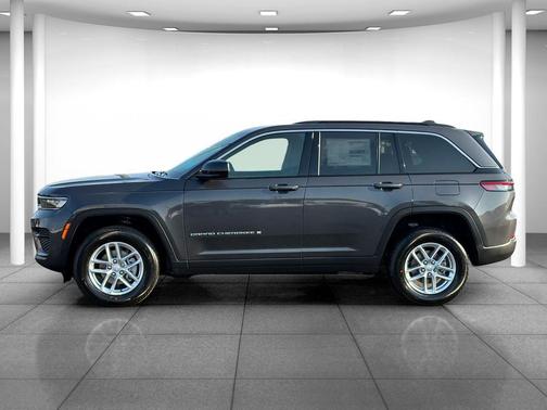 2026 Jeep Grand Cherokee Altitude