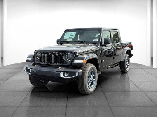 Black Clearcoat 2026 Jeep Gladiator 85th Anniversary Edition 4x4