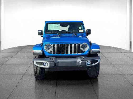 hydro blue pearlcoat 2026 Jeep Wrangler 4-Door Sahara 4x4