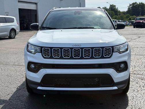 Bright White Clearcoat 2024 Jeep Compass Limited