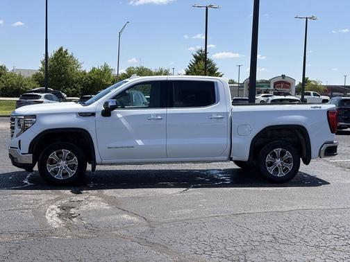Summit White 2025 GMC Sierra 1500 SLT