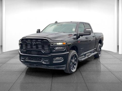 2025 RAM 2500 Big Horn Crew Cab 4x2 6'4' Box