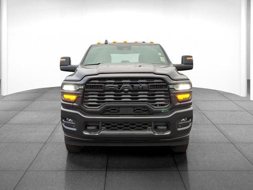 2026 RAM 3500 Tradesman Crew Cab 4x4 8' Box