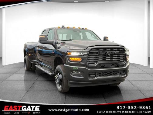 2026 RAM 3500 Tradesman Crew Cab 4x4 8' Box