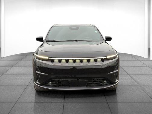 Diamond Black Crystal Pearlcoat 2025 Jeep Wagoneer S Limited