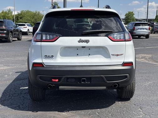 Bright White Clearcoat 2022 Jeep Cherokee Trailhawk