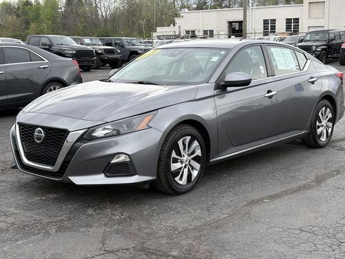 Gun Metallic 2022 Nissan Altima S FWD
