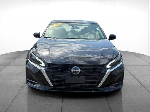 Super Black 2024 Nissan Altima 2.5 SV