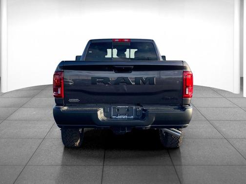 2026 RAM 2500 Tradesman Crew Cab 4x4 6'4' Box