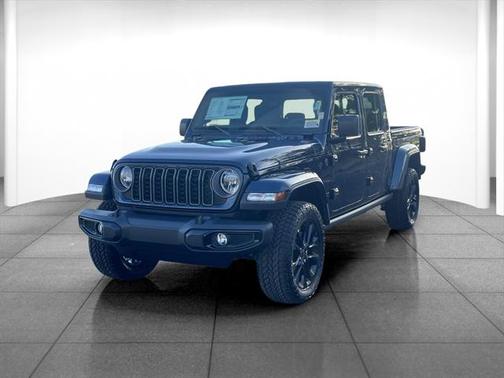 2025 Jeep Gladiator Nighthawk