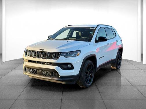 Bright White Clearcoat 2026 Jeep Compass Latitude