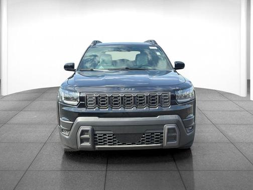 Diamond Black Crystal Pearlcoat 2026 Jeep Cherokee Limited