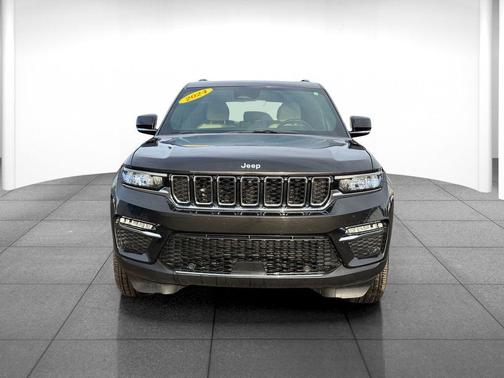 Rocky Mountain Pearlcoat 2024 Jeep Grand Cherokee Limited