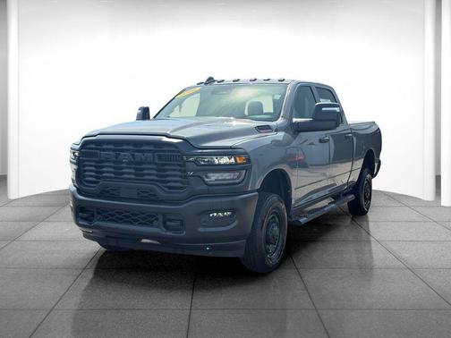 Ceramic Gray Clearcoat 2026 RAM 2500 Tradesman Crew Cab 4x4 6'4' Box