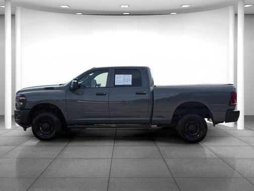 Ceramic Gray Clearcoat 2026 RAM 2500 Tradesman Crew Cab 4x4 6'4' Box