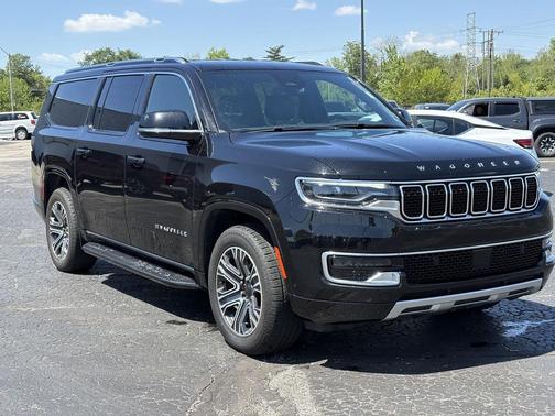 Diamond Black Crystal Pearlcoat 2024 Jeep Wagoneer L Series II 4x4