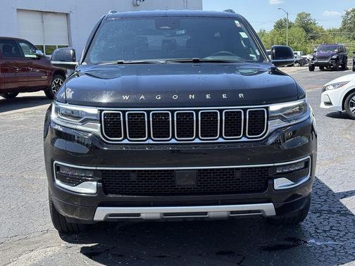 Diamond Black Crystal Pearlcoat 2024 Jeep Wagoneer L Series II 4x4