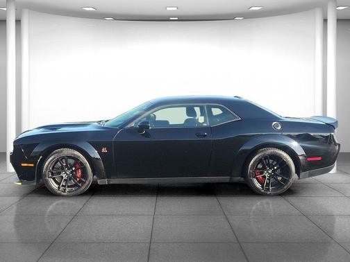 Pitch Black Clearcoat 2021 Dodge Challenger R/T Scat Pack Widebody