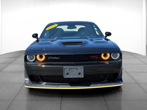 Pitch Black Clearcoat 2021 Dodge Challenger R/T Scat Pack Widebody