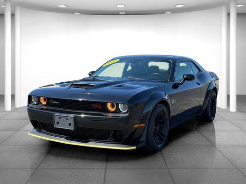 Pitch Black Clearcoat 2021 Dodge Challenger R/T Scat Pack Widebody