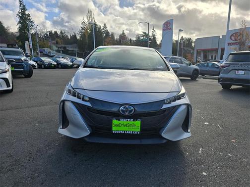 2022 Toyota Prius Prime XLE