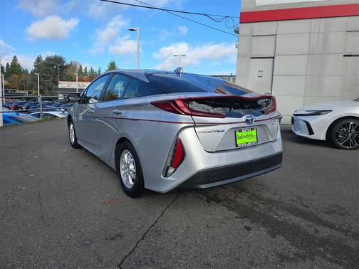 2022 Toyota Prius Prime XLE