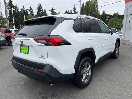 2023 Toyota RAV4 Hybrid LE