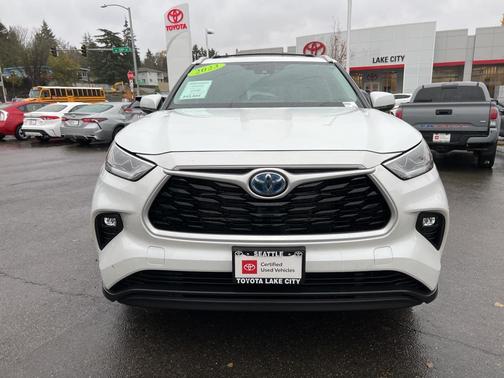2023 Toyota Highlander Hybrid XLE
