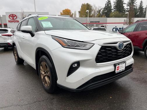 2023 Toyota Highlander Hybrid XLE