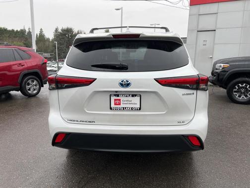 2023 Toyota Highlander Hybrid XLE