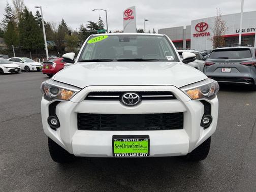 2024 Toyota 4Runner SR5 Premium