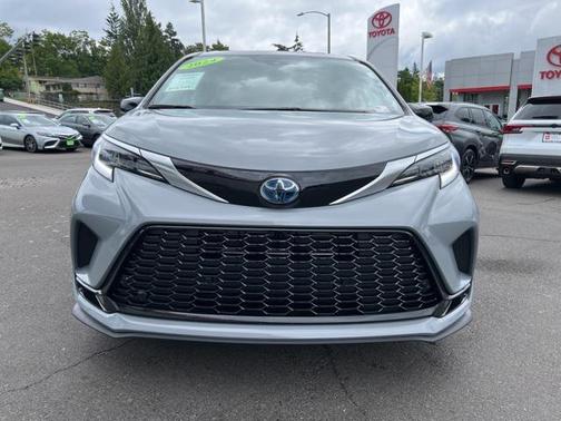 2024 Toyota Sienna XSE 7 Passenger
