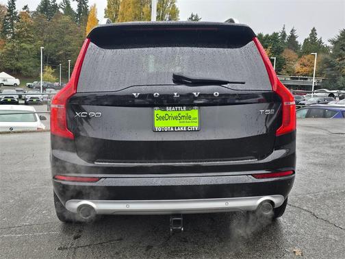 2019 Volvo XC90 T5 Momentum
