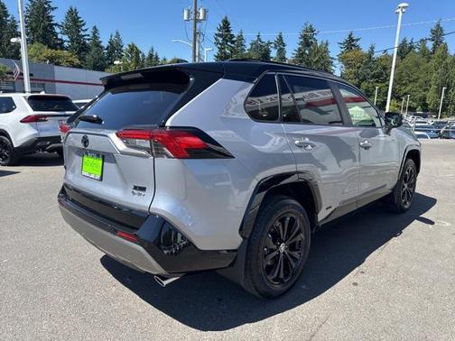 2025 Toyota RAV4 Hybrid SE