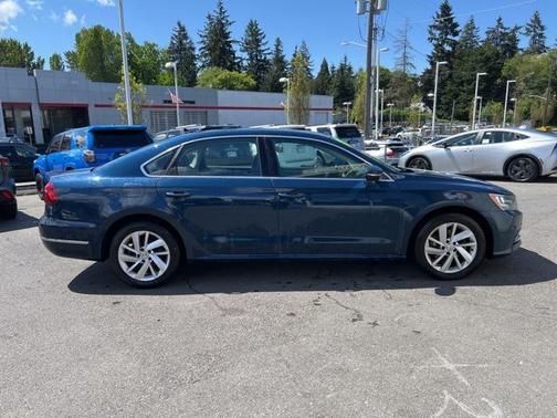 2018 Volkswagen Passat 2.0T SE