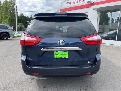 2018 Toyota Sienna Limited