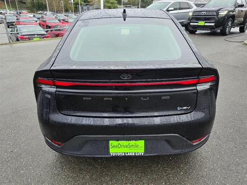 2024 Toyota Prius LE