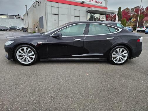 2015 Tesla Model S 85D