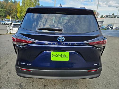 2025 Toyota Sienna XLE 7 Passenger
