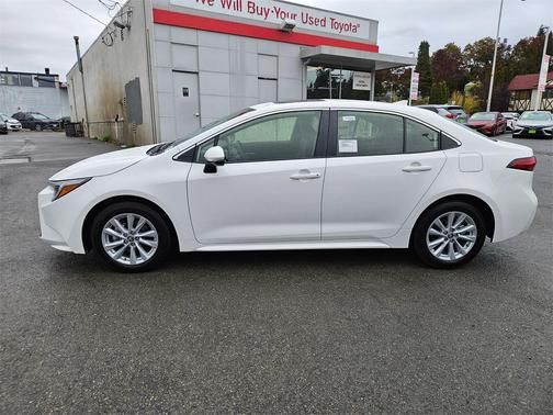 2026 Toyota Corolla Hybrid XLE