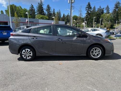 2017 Toyota Prius Four