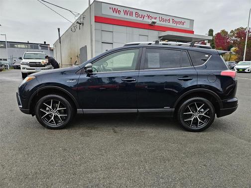 2018 Toyota RAV4 Hybrid SE