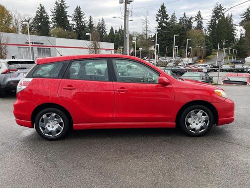 2007 Toyota Matrix Base