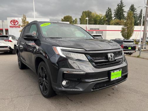 2021 Honda Pilot AWD Black Edition