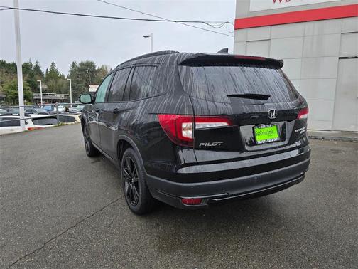 2021 Honda Pilot AWD Black Edition