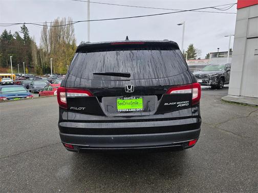 2021 Honda Pilot AWD Black Edition