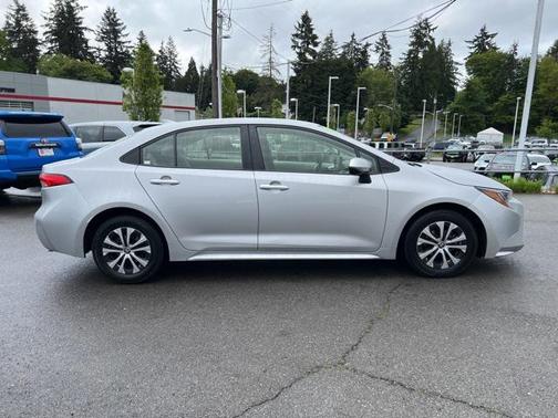 2022 Toyota Corolla Hybrid SE