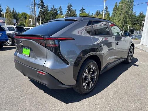 2025 Toyota bZ4X XLE